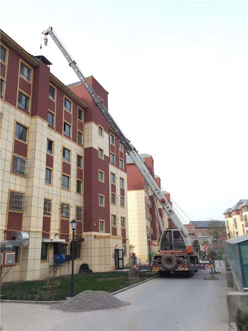 易门县跨街广告牌的高空安装注意事项