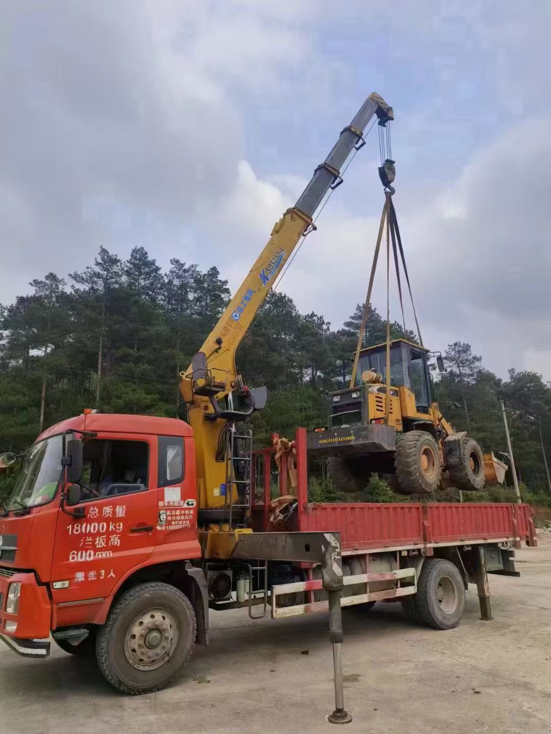 易门县找吊车出租公司的时候需要注意什么